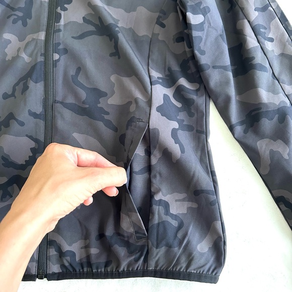 Zyia Forest Camo Zipper Hoodie Jacket black and gray camo Women - Picture 16 of 16